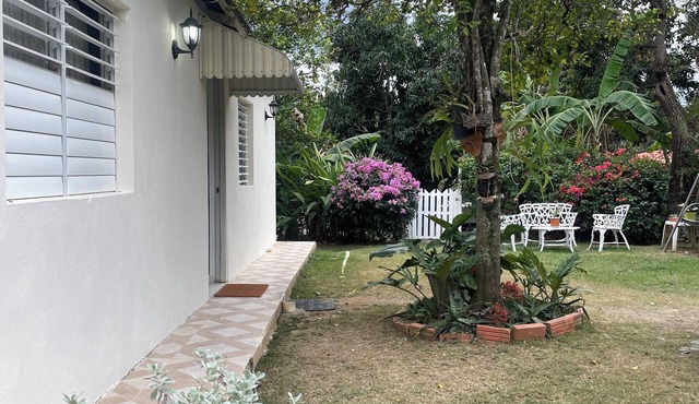 3-bedroom house in lovely Moncion with AC, WiFi