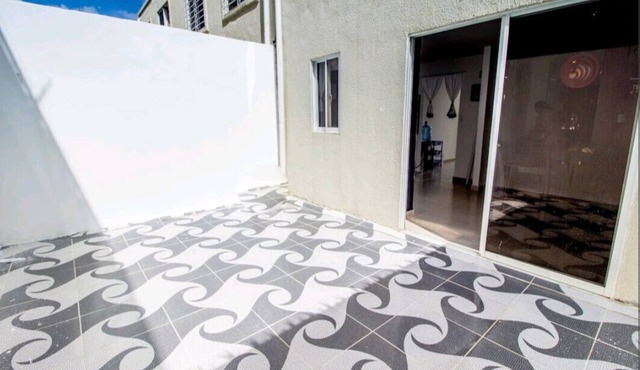 4 guest, 2 bedrooms comfortable