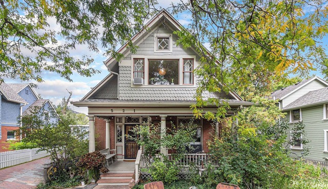 4Bd Creekside Retreat w/hot tub in the heart of Boulder – Walk to Pearl Street! in Boulder