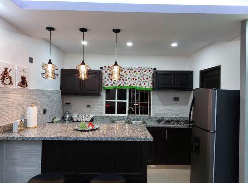 4to nivel 2 habitaciones 2 baños Alma Rosa I