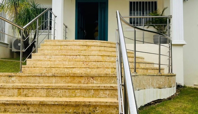 5BD/5BA guest-friendly villa w/waterfall pool & BBQ