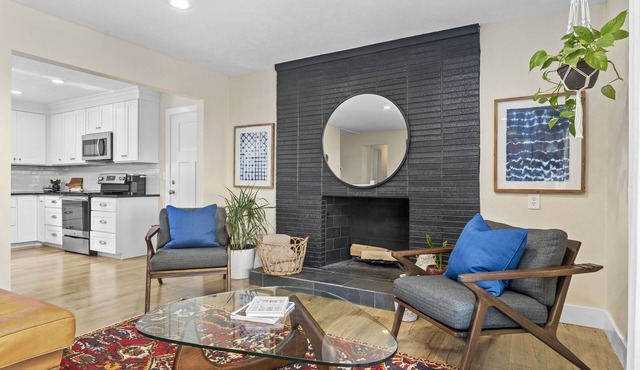 5BR Mountainside Home w/Views - Near SLC, Park City & Lagoon in Bountiful