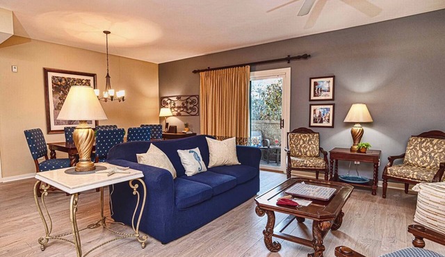 6204-1 balcony-no carpet-full kitchen-W/D-cable-community pool & hot tub in St. Augustine