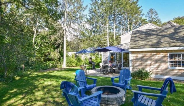 A Contemporary Gem w/Cape Character, Dog Friendly! in Harwich