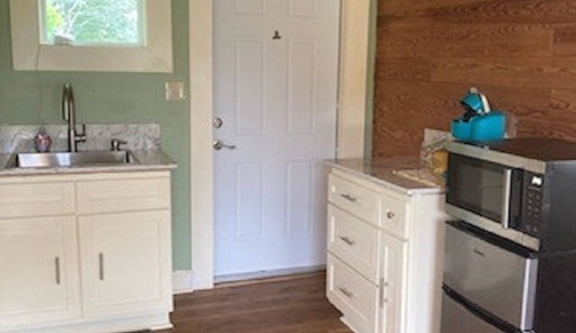 AC, Free WIFI - Sleeps 7 - Full Kitchen in Palacios