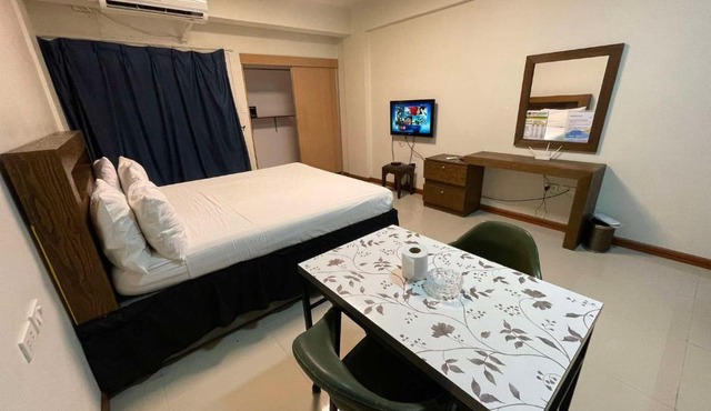 Aimor Condotel near SM City Clark