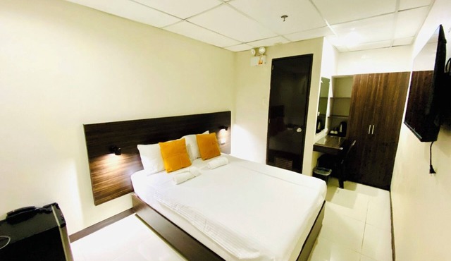Anton's Inn Hotel