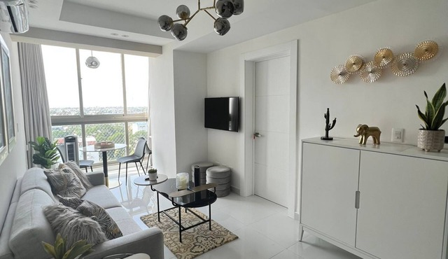 Apartamento Lujo + Piscina infinita + GYM + Sauna