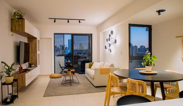 Apartment in the city center with incredible views!