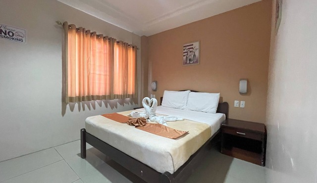 Argao Seabreeze Hotel powered by Cocotel
