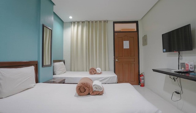 Arzo Hotel Grand Lodge in Manila
