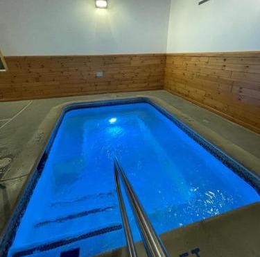 Ausable Valley Inn in Mio