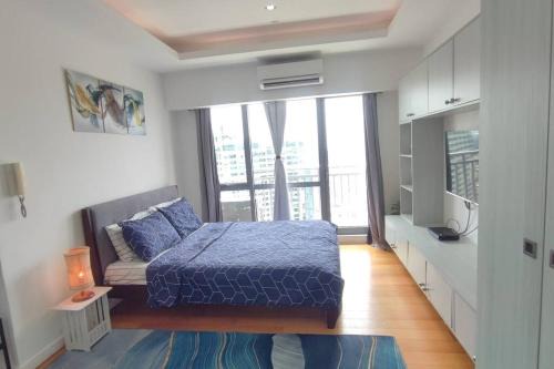 Aveline Suites Luna,1br, Rockwell side