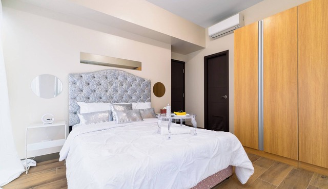 Bayshore Luxe– 50% Off-For Birthdays & Girls’ Trip