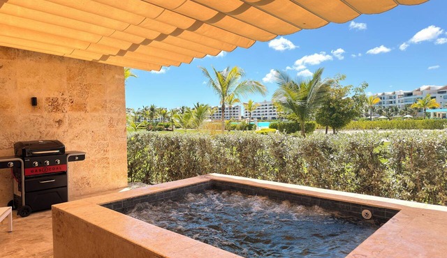 Beach Boho Retreat 2BR Private Jacuzzi Downtown Punta Cana City Place