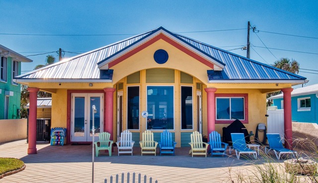 Beach Bug, charming 3-bedroom beach house on fabulous New Smyrna Beach in New Smyrna Beach
