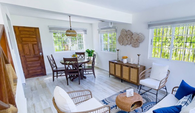 Beach Home - Gated Community Private Beach Access