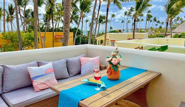 Beach Villa Steps to Bavaro Beach Ocean-View Rooftop 2BR/2BA Los Corales