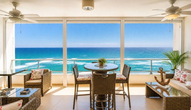 Beachfront | 220M2| AmazingView| Pool-Gym-FastWifi