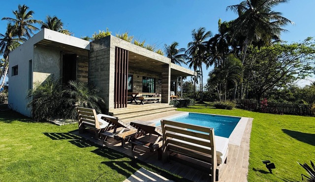 Beautiful Eco Lodge house near the beach