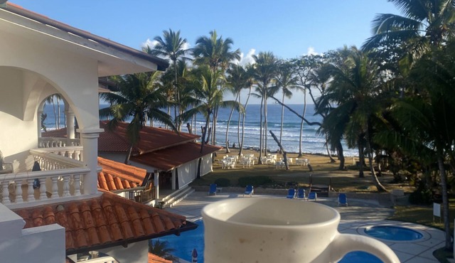 Beautiful oceanfront condo in famous Encuentro beach surf area