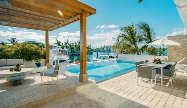 Beautiful private villa in Cap Cana Marina with views of the marina