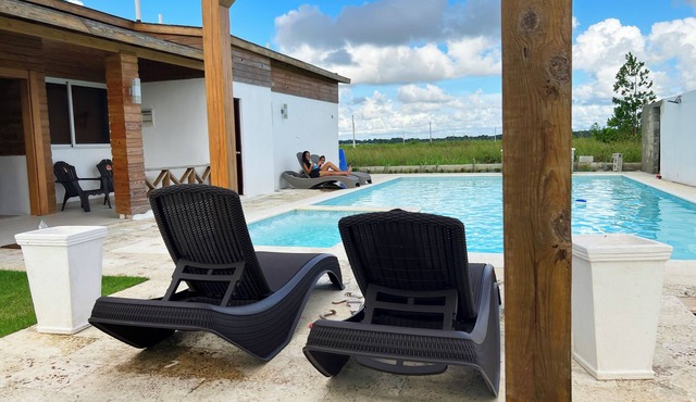 Beautiful Villa in Las Parras with amazing pool. Pet-friendly