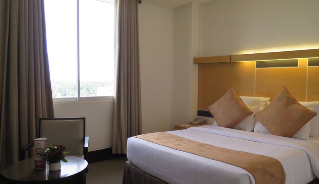 Big 8 Corporate Hotel