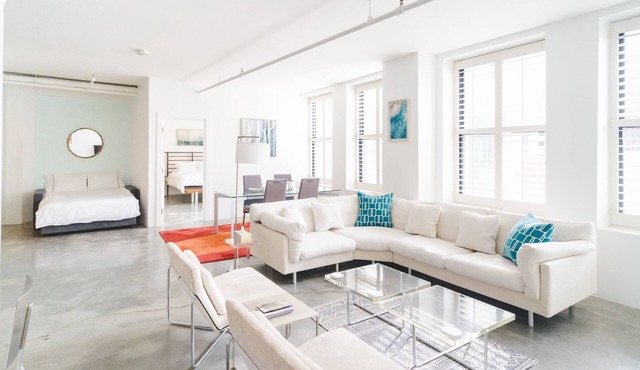 Bright & Spacious Loft Steps to the Freedom Trail in Boston