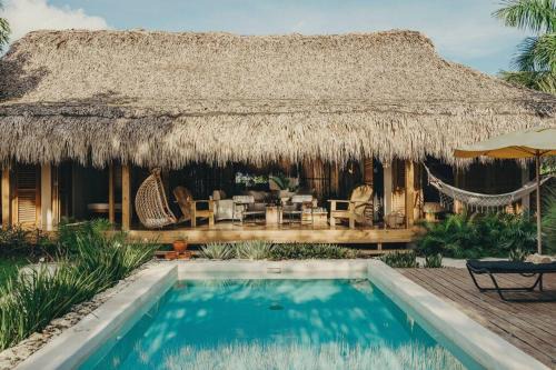 Bungalow with pool and Air Conditioning near playa Macao