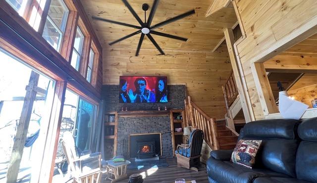 Cabin in the TreeTops! 4 Level a-frame cabin, with 5 levels of decks in Lancaster