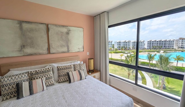 Cana Life Luxury | City Beach – Crystal Lagoon View