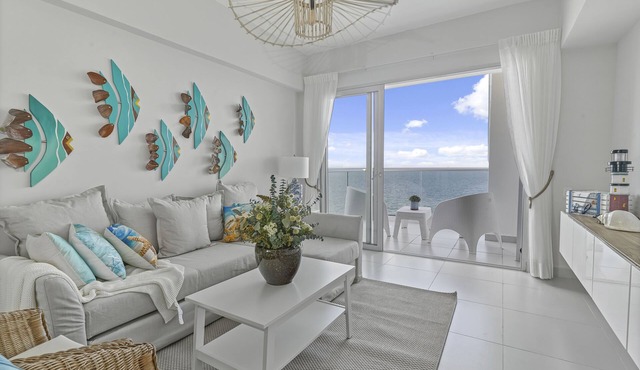 Caribbean Sunshine Breath Beachfront Apartment