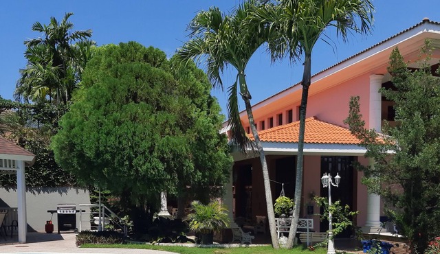 CASA ALY EN SANTIAGO REP. DOM