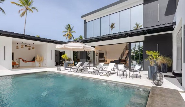 Casa Black and White: Villa in Las Galeras