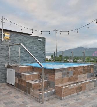 Casa con jacuzzi