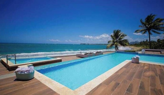 Casa Estefania Luxury 10BR Oceanfront Villa