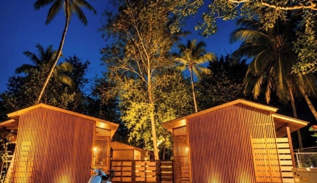 CasaMara #1, tropical bungalow in Private Residential area walkable to the beach