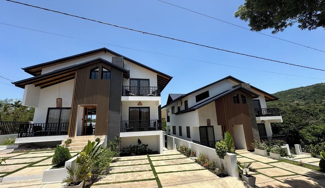 Casita Curtis- luxurious 6-bedroom villa inside HACIENDA CAMPO VERDE w- WiFi, AC