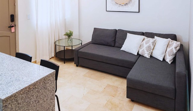 Centrally located apartment in Bella Vista, Amer 1