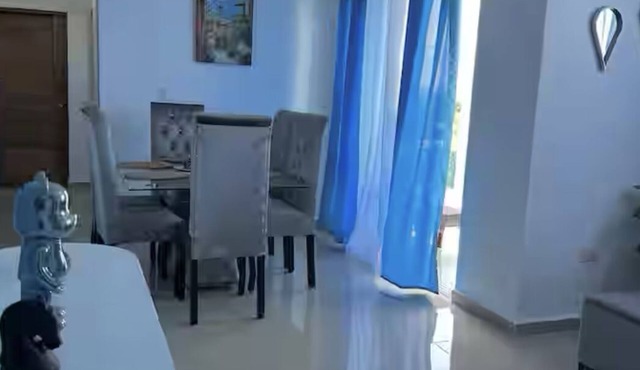 Charming 2-bedroom apartment in brilliant Santo Domingo Este with AC, WiFi