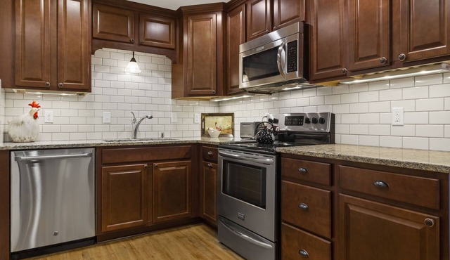 Charming Getaway in West Bend