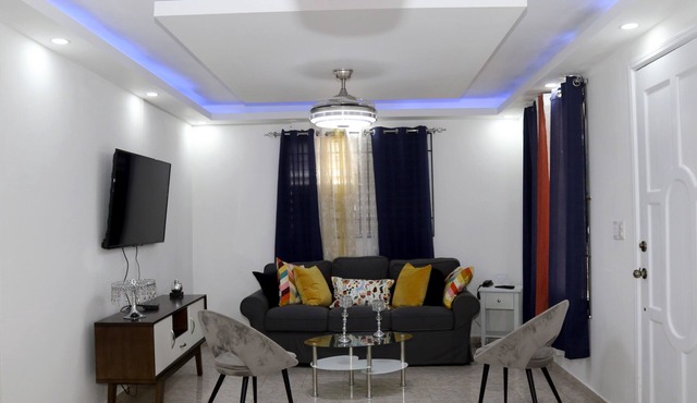 Cheerful 3-bedroom home close to lakes and beaches between Nagua and Cabrera
