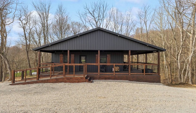 Clear Creek Valley Cabins- Deer View in Lancaster