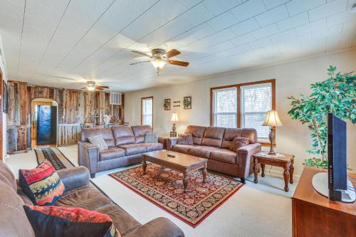Comanche County Home Near Hunting & Fishing! in Protection