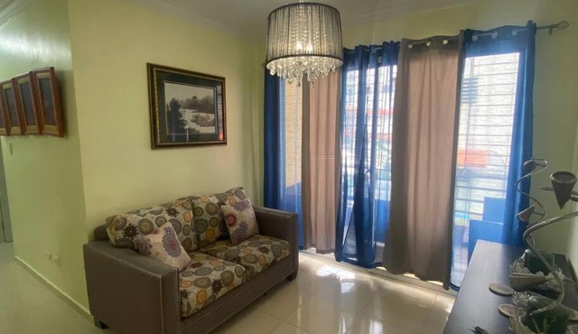 comfortable 3 bedroom condo with free parking spot building 5
