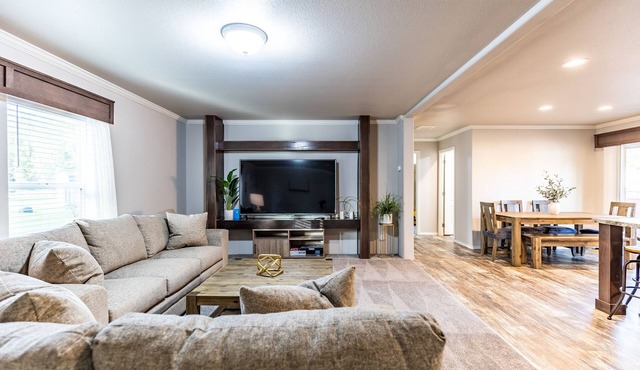 Comfy/Bright/Executive 🏡 Ideal for mid term stays in Arlington