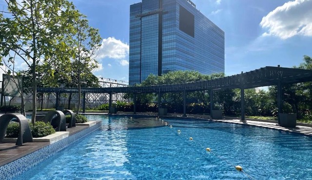 Cozy 1 BR San Lorenzo Place Netflix 4KM NAIA