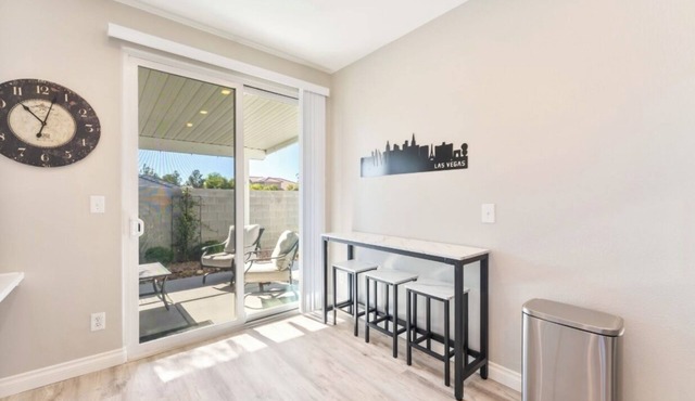 Cozy 2-bedroom single story home. in Las Vegas