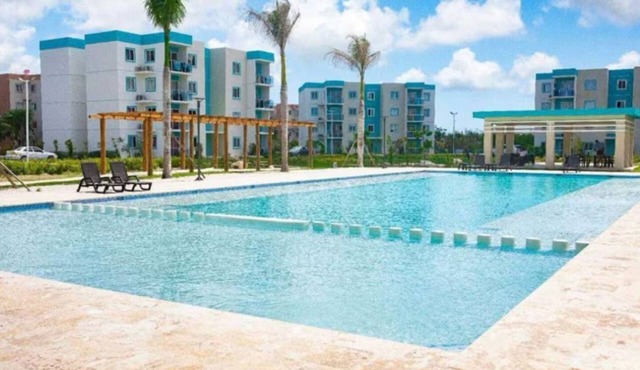 Cozy 2BR Apartment Pool Gated Community